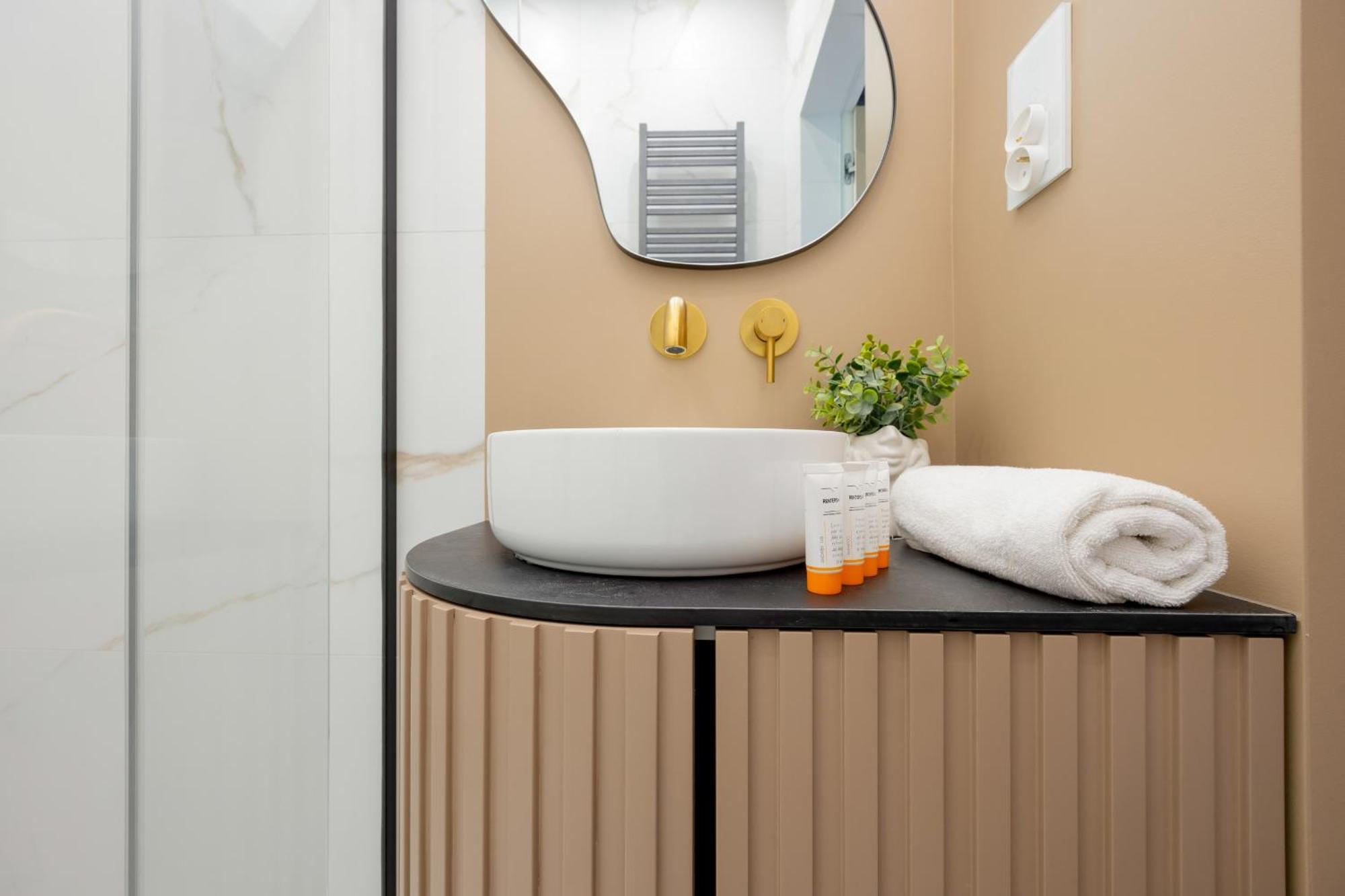 Przytulne Studio W Zielonej Okolicy Srodmiescia By Noclegi Renters Warszawa Exteriör bild